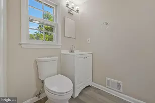 9035 48th Pl, College Park, MD 20740 - Photo 21