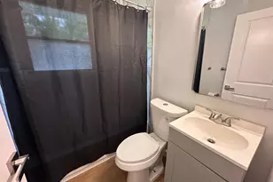 6407 85th Ave, New Carrollton, MD 20784 - Photo 9