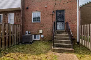 3075 Sunset Ln, Suitland, MD 20746 - Photo 3