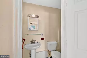 6903 Shepherd St, Hyattsville, MD 20784 - Photo 33