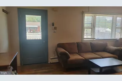 8105 Jordan Park Boulevard, District Heights, MD 20747 - Photo 3