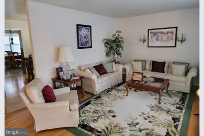 7303 Hastings Drive, Capitol Heights, MD 20743 - Photo 5