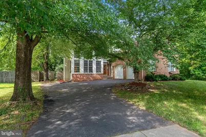 9110 Tallfield Court, Lanham, MD 20706 - Photo 15
