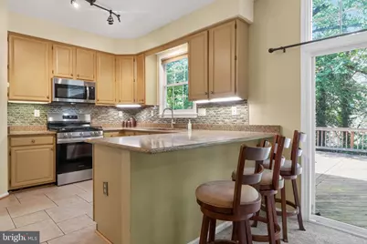 9110 Tallfield Court, Lanham, MD 20706 - Photo 3