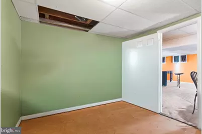 9110 Tallfield Court, Lanham, MD 20706 - Photo 37