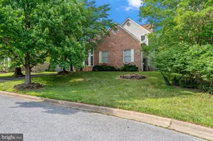 9110 Tallfield Ct, Lanham, MD 20706 - Photo 3