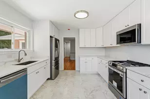 9610 Wellington St, Lanham, MD 20706 - Photo 11
