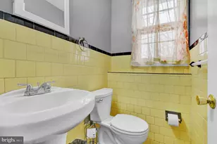 402 Kerby Hill Rd, Fort Washington, MD 20744 - Photo 7