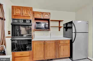 402 Kerby Hill Rd, Fort Washington, MD 20744 - Photo 9