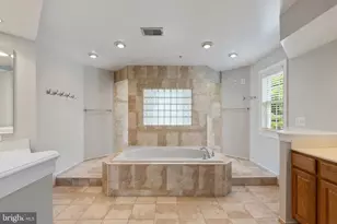 15436 Symondsbury Way, Upper Marlboro, MD 20774 - Photo 29