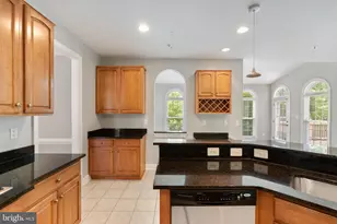 15436 Symondsbury Way, Upper Marlboro, MD 20774 - Photo 11