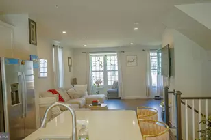 8210 Goldstone Ct, Hyattsville, MD 20785 - Photo 5