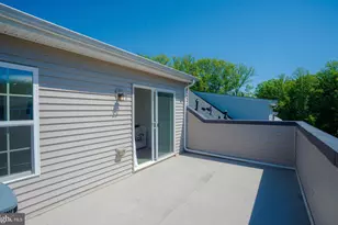 8210 Goldstone Ct, Hyattsville, MD 20785 - Photo 31
