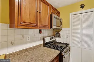 7527 Riverdale Rd, Hyattsville, MD 20784 - Photo 9