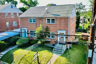 6212 Carters Ln, Riverdale, MD 20737 - Photo 3