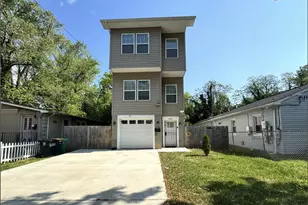 4802 Leroy Gorham Dr, Capitol Heights, MD 20743 - Photo 1
