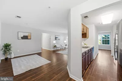 6510 Lake Park Drive #202, Greenbelt, MD 20770 - Photo 5
