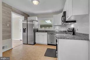 6004 Mustang Pl, Riverdale, MD 20737 - Photo 19