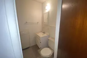 515 Wilson Bridge Dr, Oxon Hill, MD 20745 - Photo 9