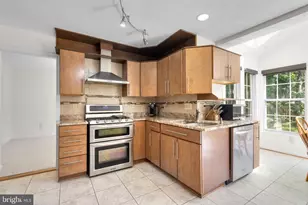 5505 Lake Ridge Terrace, Bowie, MD 20720 - Photo 11