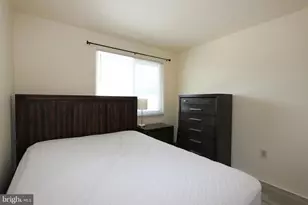 573 Wilson Bridge Dr, Oxon Hill, MD 20745 - Photo 19