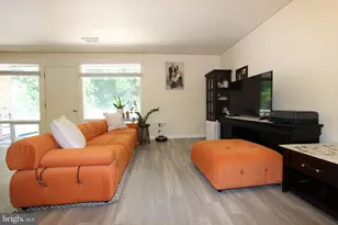 573 Wilson Bridge Dr, Oxon Hill, MD 20745 - Photo 5