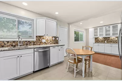 1504 Birchwood Drive, Oxon Hill, MD 20745 - Photo 5