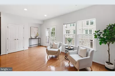 8202 N Channel Drive, Greenbelt, MD 20770 - Photo 9