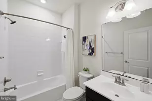 8202 N Channel Dr, Greenbelt, MD 20770 - Photo 19