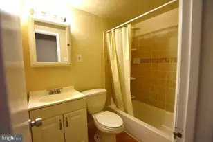 4313 Knox Rd, College Park, MD 20740 - Photo 15