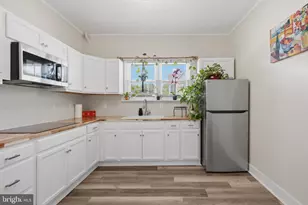 3724 35th St, Mount Rainier, MD 20712 - Photo 5