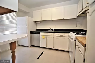 6008 Westchester Park Drive #301, College Park, MD 20740 - Photo 11