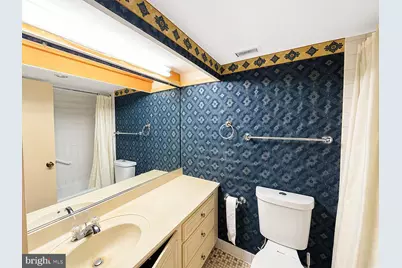 6100 Westchester Park Drive #1517, College Park, MD 20740 - Photo 11