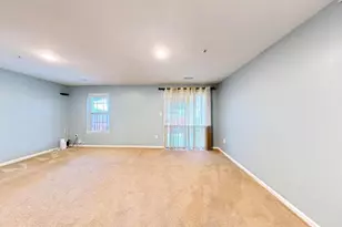 6955 Aquamarine Ct, Capitol Heights, MD 20743 - Photo 25