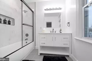4201 East-West Hwy, Hyattsville, MD 20782 - Photo 11