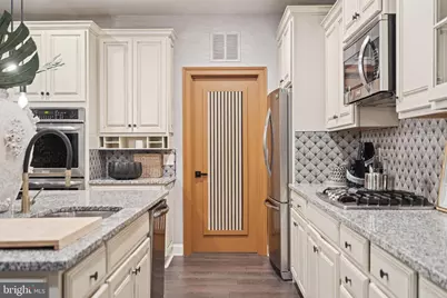 2812 Trotter Park Lane, Lanham, MD 20706 - Photo 17