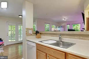 13550 Lord Sterling Pl, Upper Marlboro, MD 20772 - Photo 7