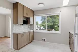 7602 Kipling Pkwy, District Heights, MD 20747 - Photo 5