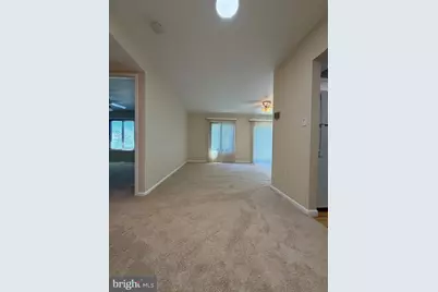 6996 Hanover Parkway #401, Greenbelt, MD 20770 - Photo 9