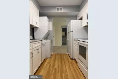 6996 Hanover Parkway #401, Greenbelt, MD 20770 - Photo 5