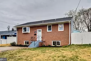 5923 Berwyn Rd, College Park, MD 20740 - Photo 3