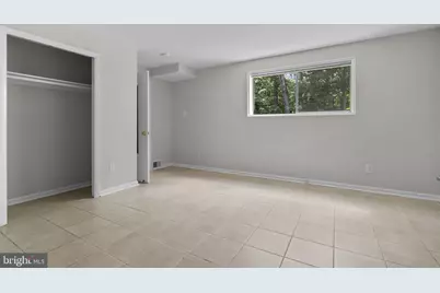 7524 Sweetbriar Drive, College Park, MD 20740 - Photo 33