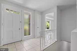 7524 Sweetbriar Dr, College Park, MD 20740 - Photo 5