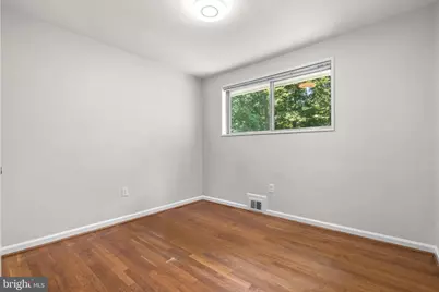 7524 Sweetbriar Drive, College Park, MD 20740 - Photo 25
