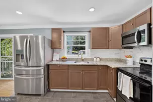 4203 John St, Suitland, MD 20746 - Photo 3