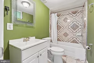 5900 Westbrook Terrace, Hyattsville, MD 20784 - Photo 23