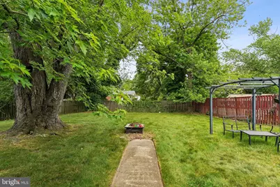 7301 Sheffield Drive, Temple Hills, MD 20748 - Photo 29