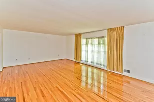 100 Mel Mara Dr, Oxon Hill, MD 20745 - Photo 3