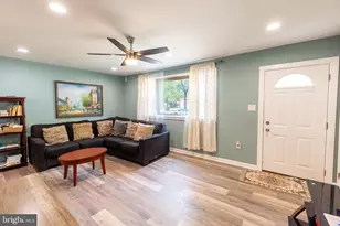 6911 Groveton Dr, Clinton, MD 20735 - Photo 3