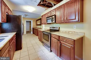 6802 Robinia Rd, Temple Hills, MD 20748 - Photo 7